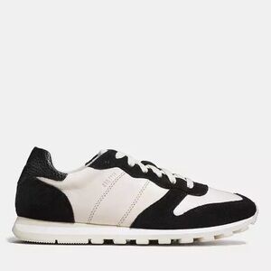 Coach C118 Runners Black and White Sneakers-Size 8.5